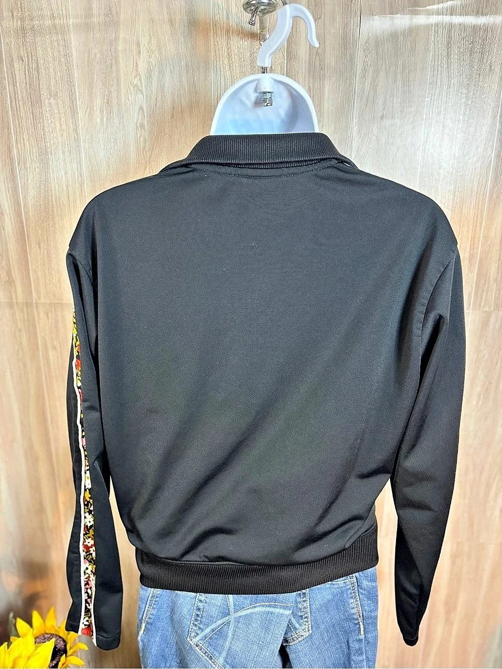 Nike Women’s XS Black Floral Stripe Full Zip Track Jacket